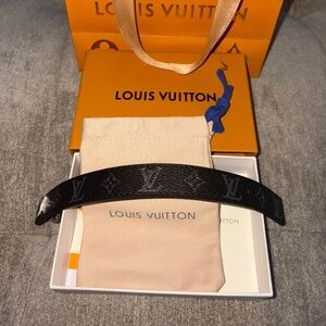 LV SLIM BRACELET
